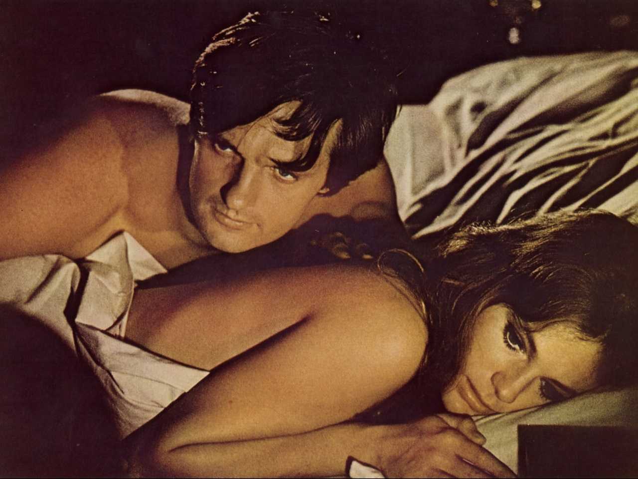 Jacqueline Bisset with husband Alan Alda in The Mephisto Waltz (1971)