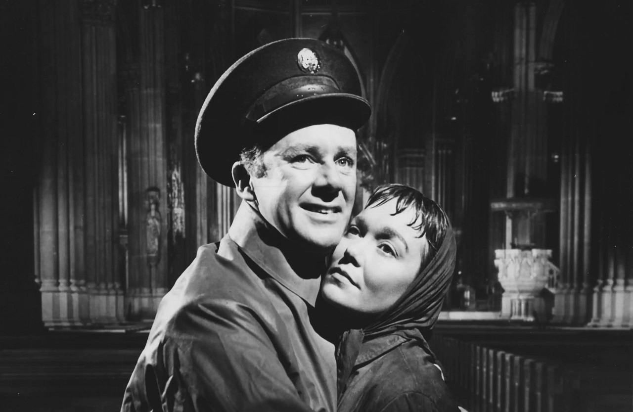 (Van Johnson) and Ruthie Woods (Jane Wyman) in Miracle in the Rain (1956)