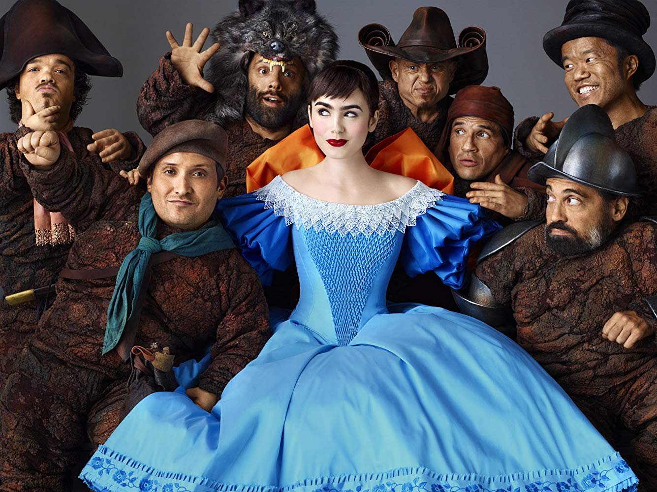 Snow White (Lily Collins) and the seven dwarfs in Mirror Mirror (2012)