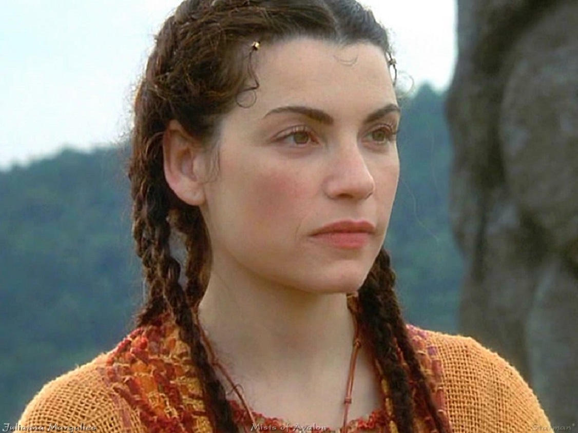 Julianna Margulies as Morgaine, the central character of the Arthurian saga in Marion Zimmer Bradley's revisionist interpretation in The Mists of Avalon (2001)