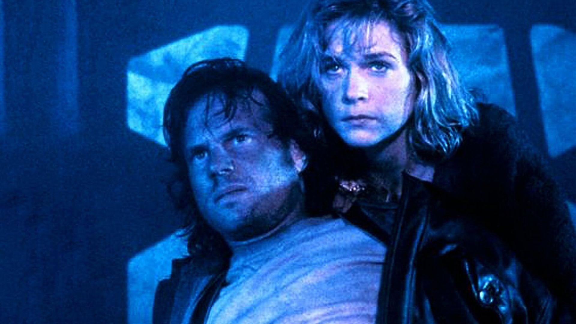 Bill Paxton and Lindsay Frost in Monolith (1994)