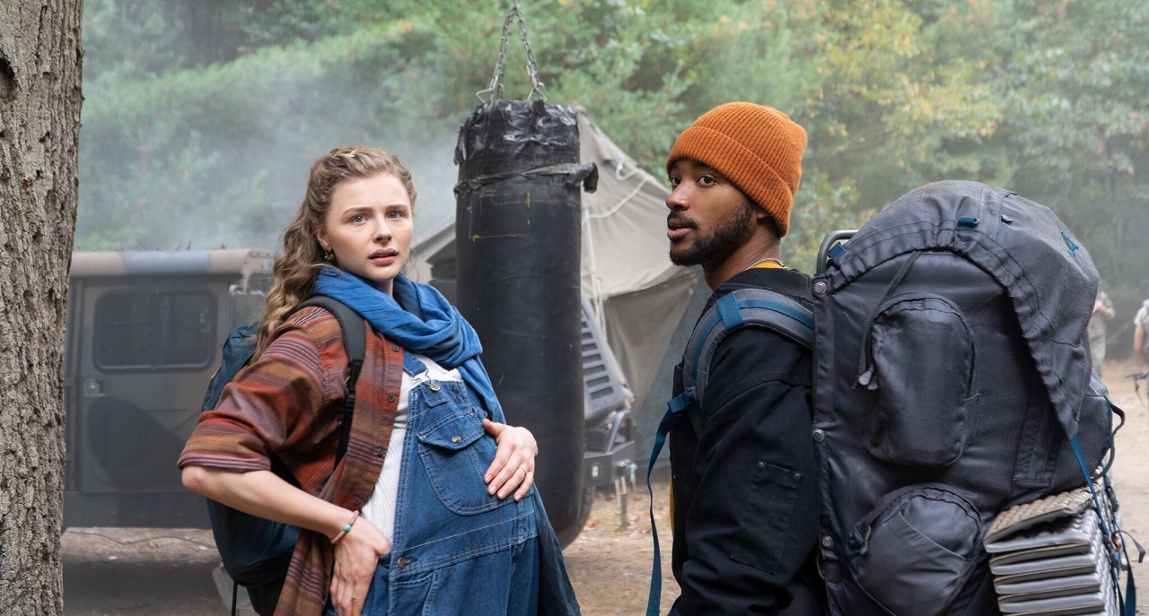 A pregnant Chloe Grace Moretz and Algee Smith in Mother/Android (2021)