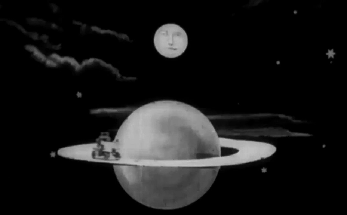 The car circles the rings of Saturn in The ? Motorist (1906)