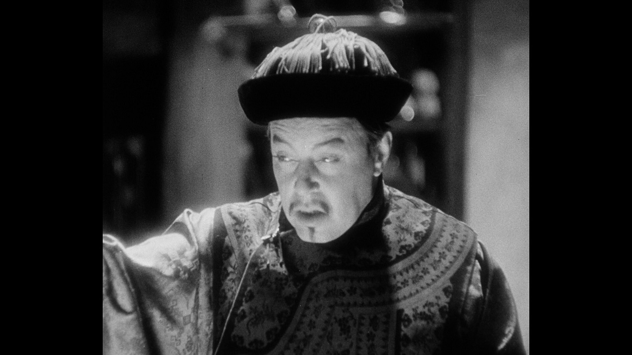 Warner Oland as Fu Manchu in The Mysterious Dr Fu Manchu (1929) 1