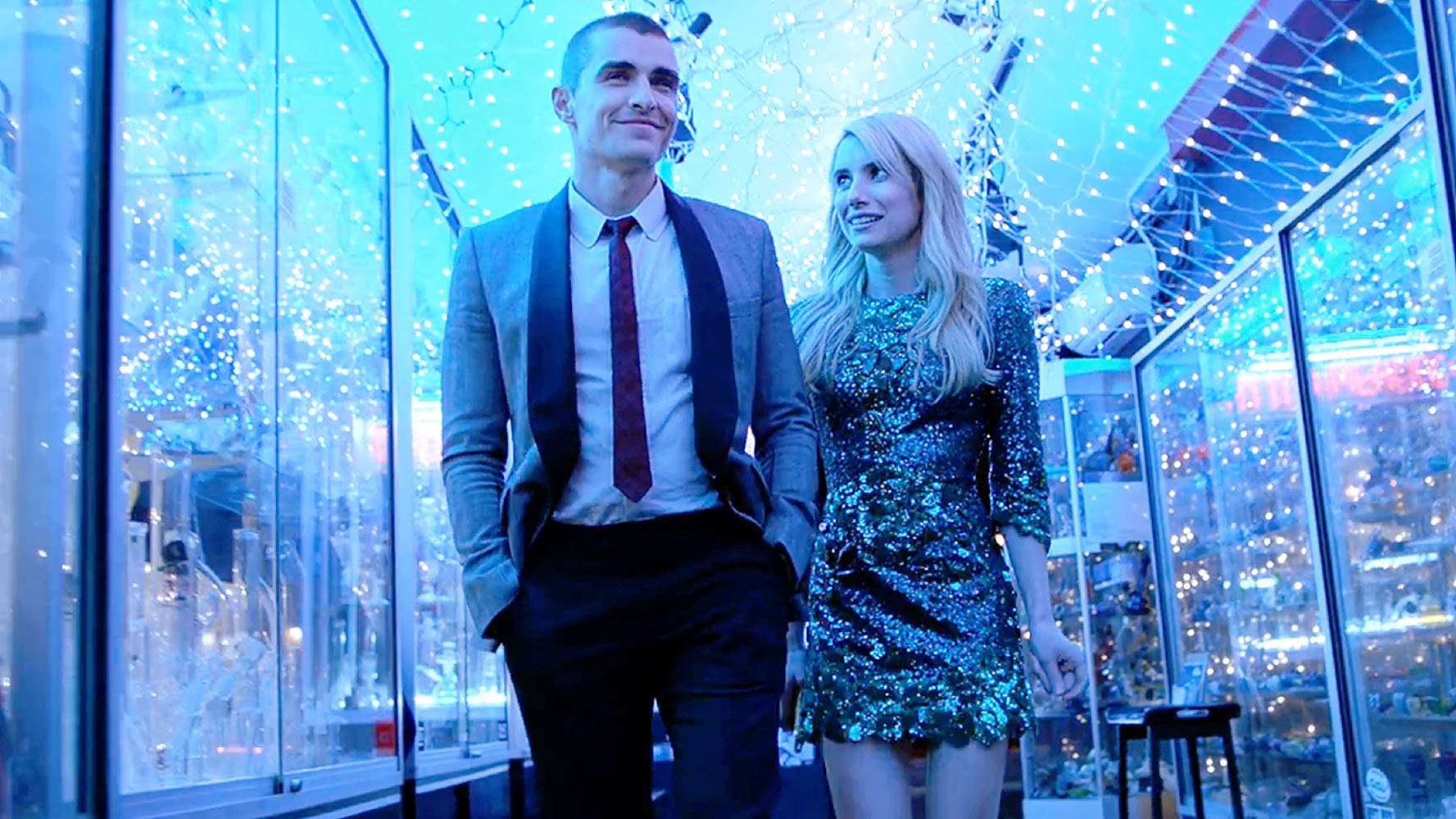 Dave Franco and Emma Roberts in Nerve (2016)