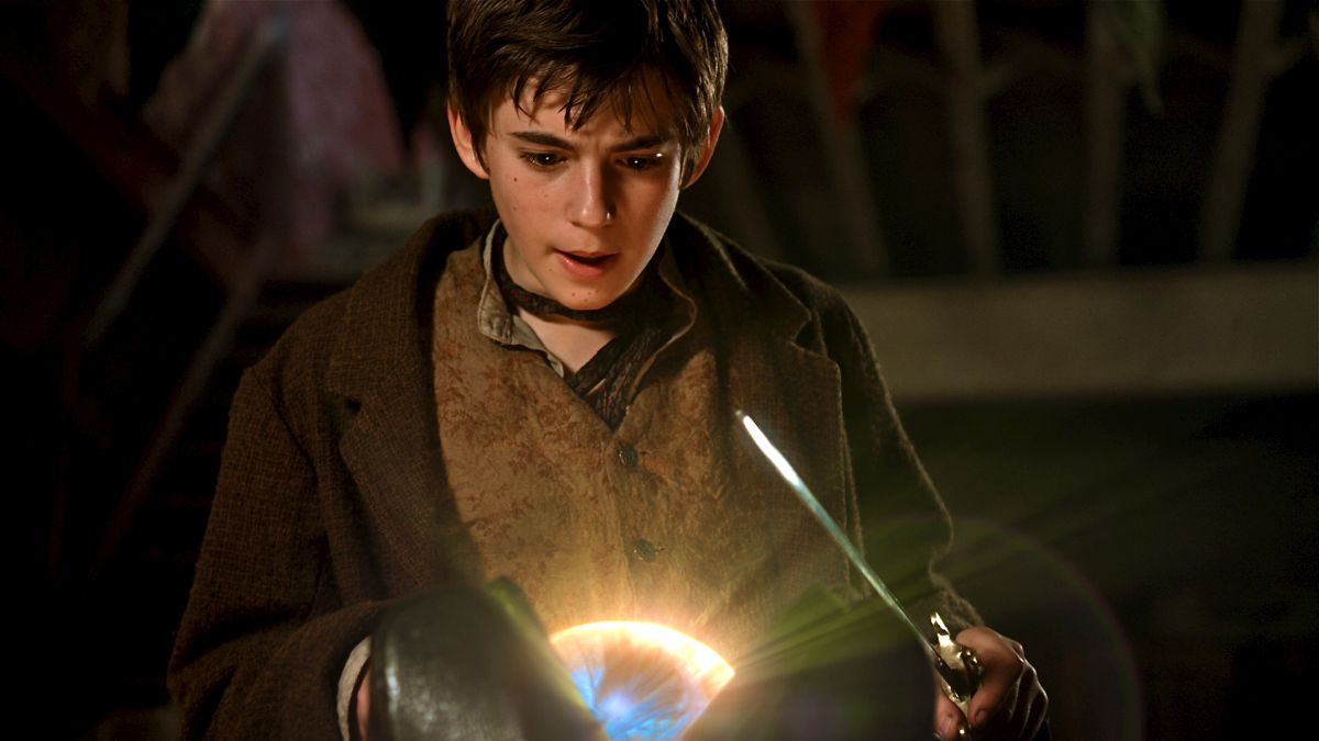 Peter Pan (Charlie Rowe) finds the orb in Neverland (2011)