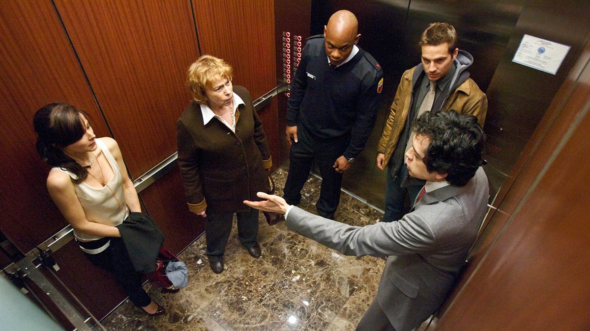 Five people trapped in an elevator and one of them The Devil - Bojana Novakovic, Jenny O'Hara, Bokeem Woodbine, Logan Marshall-Green, Geoffrey Arend in The Night Chronicles 1: Devil (2010)