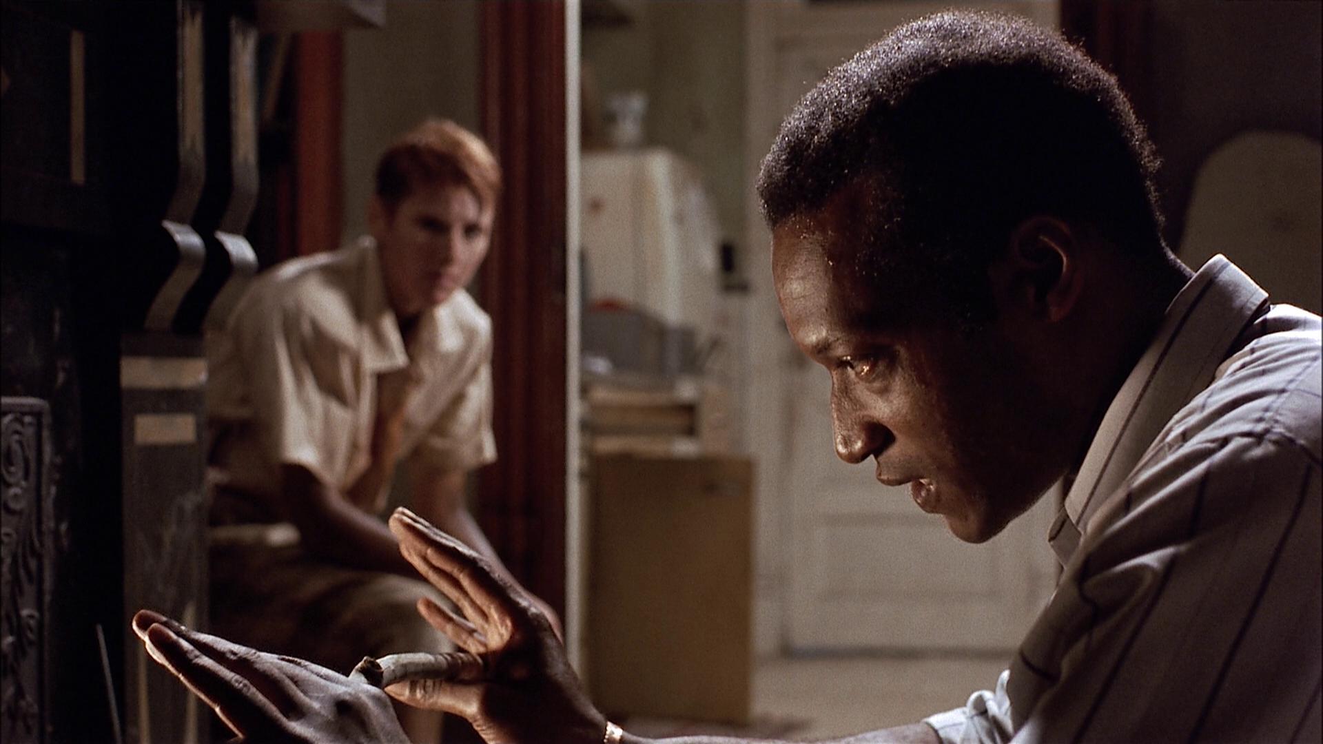 Barbara (Patricia Tallman) and Ben (Tony Todd) in Night of the Living Dead (1990)