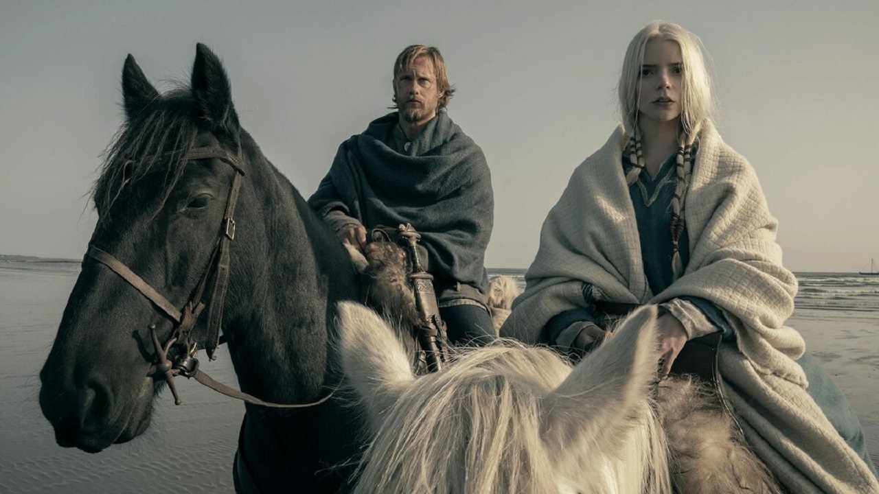 Amleth (Alexander Skarsgärd) and Olga of the Birch Forest (Anya Taylor-Joy) in The Northman (2022)