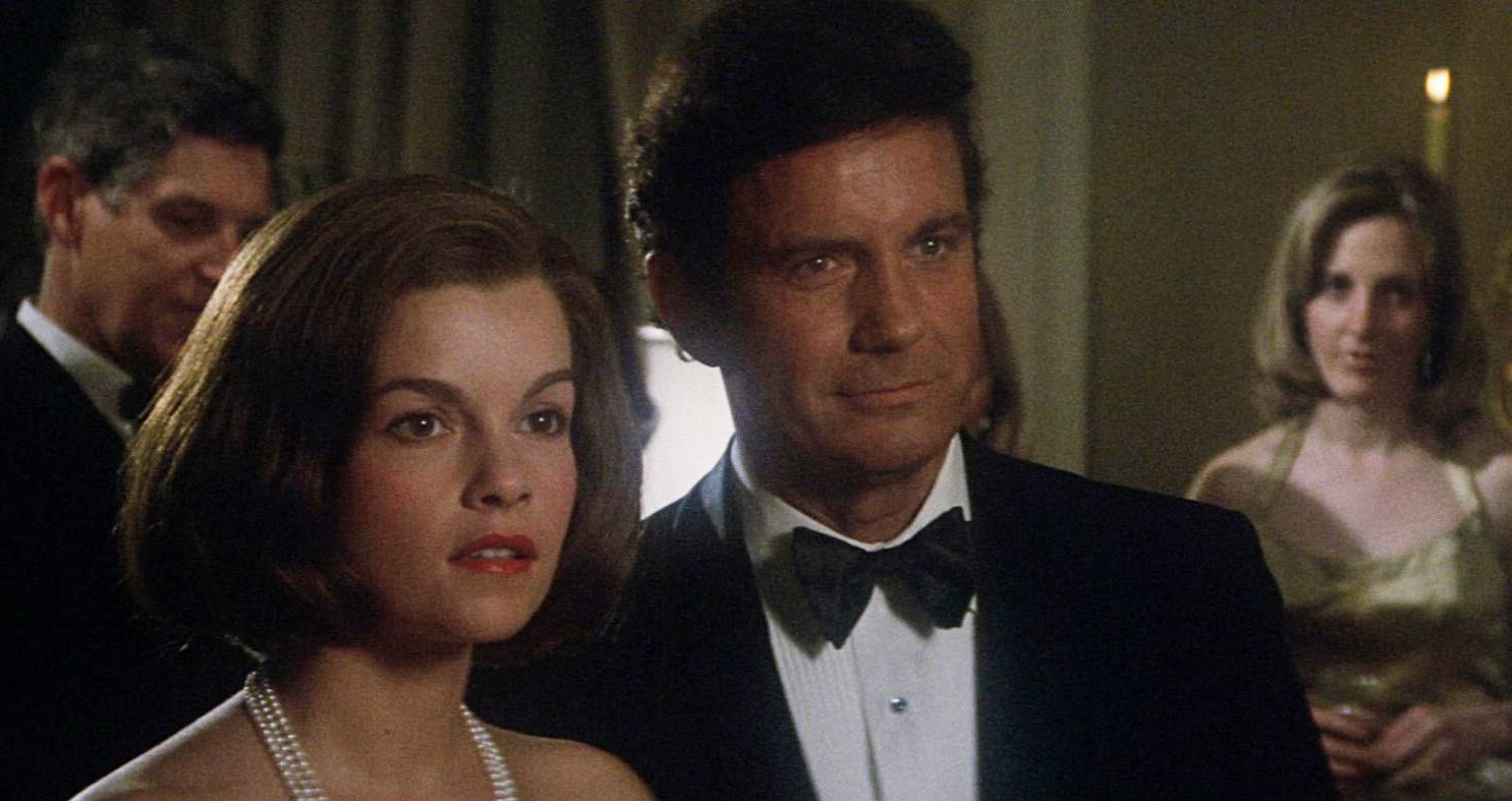 Cliff Robertson with Genevieve Bujold as the possible reincarnation of his late wife in Obsession (1976)