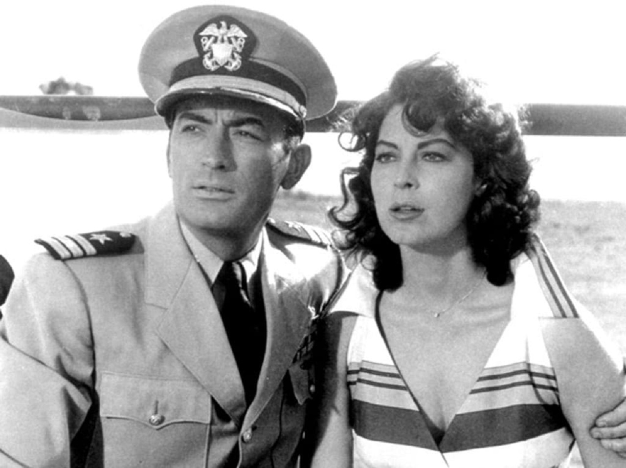 Commander Dwight Towers (Gregory Peck) and Moira Davidson (Ava Gardner) in On the Beach (1959)