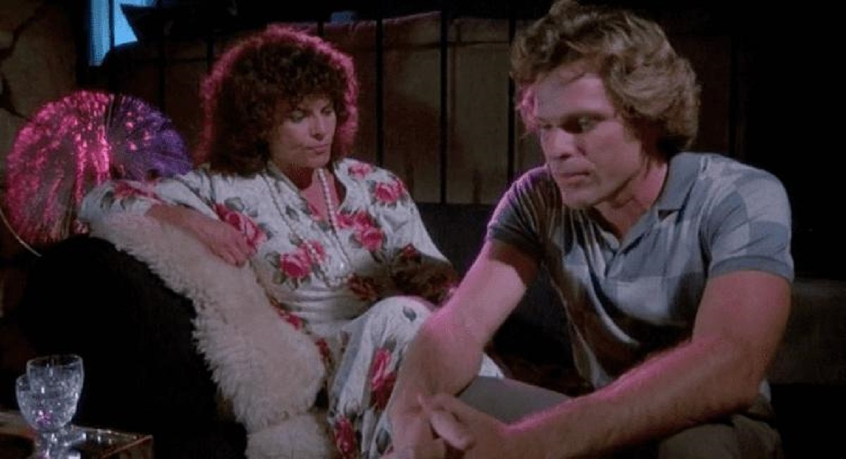 Adrienne Barbeau and Joseph Bottoms in Open House (1987)