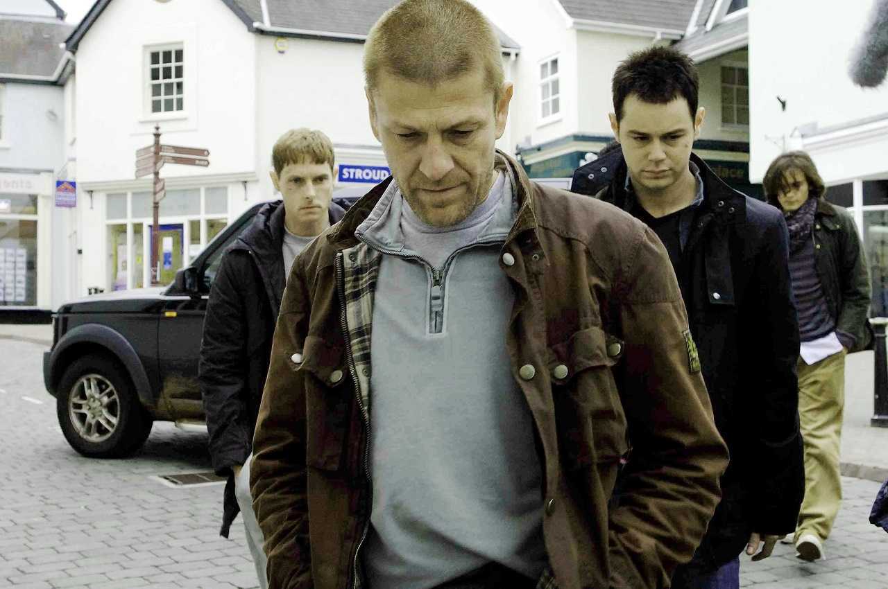 Sean Harris, Sean Bean, Danny Dyer and Rupert Friend in Outlaw (2007)