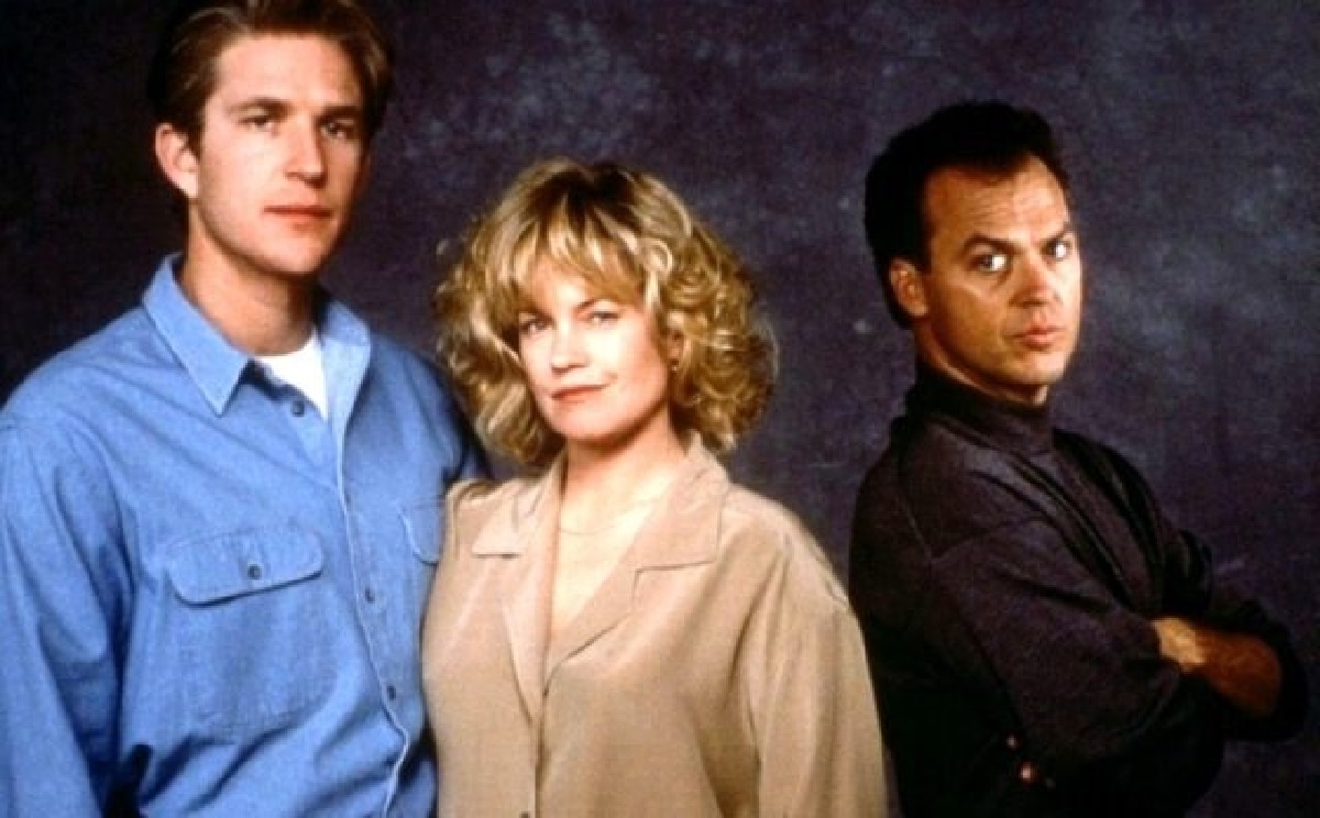 Matthew Modine and Melanie Griffith with psycho tenant Michael Keaton in Pacific Heights (1990)