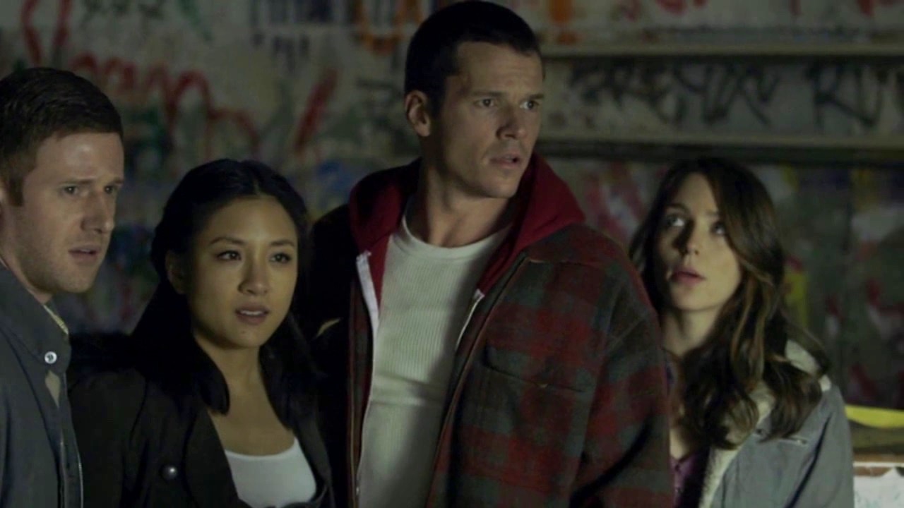 Eric Jungmann, Constance Wu, Mark Hapka and Jessica Rothe in Parallels (2015)
