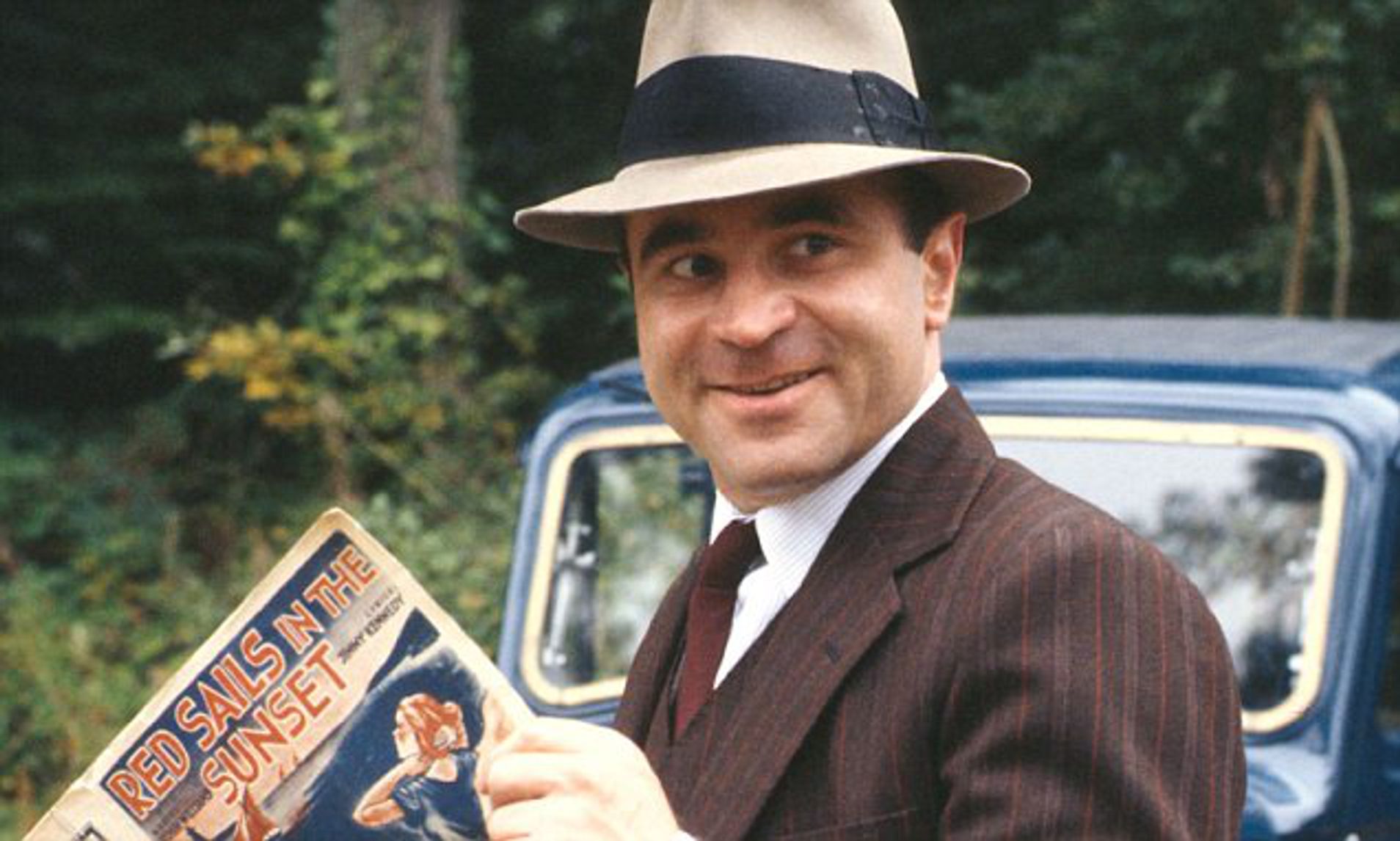 Bob Hoskins as Arthur Parker in Pennies from Heaven (1978)