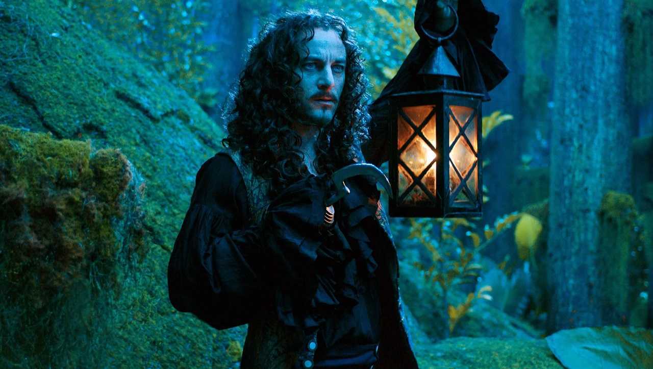 Jason Isaacs as Captain Hook in Peter Pan (2003)