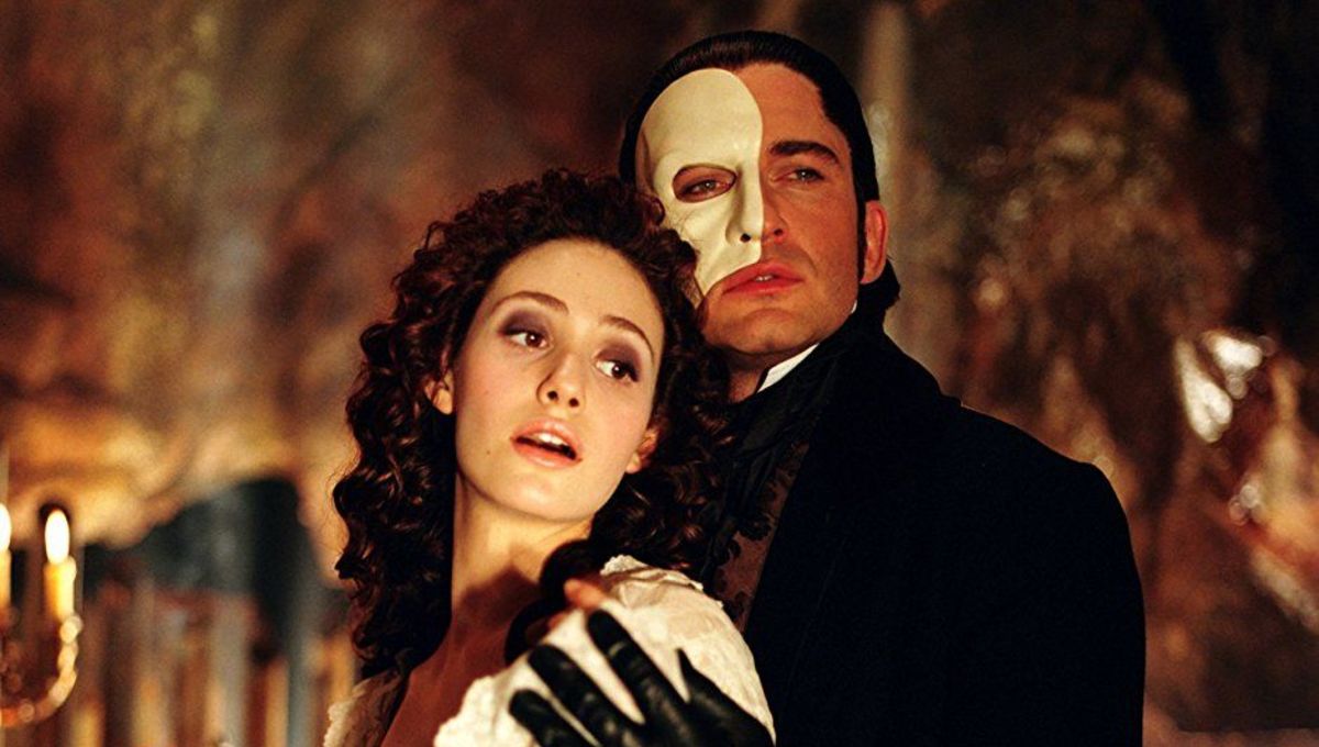 The Phantom (Gerard Butler) and Christine Daae (Emmy Rossum) in The Phantom of the Opera (2004)