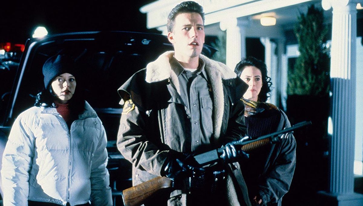 Rose McGowan, sheriff Ben Affleck and Joanna Going