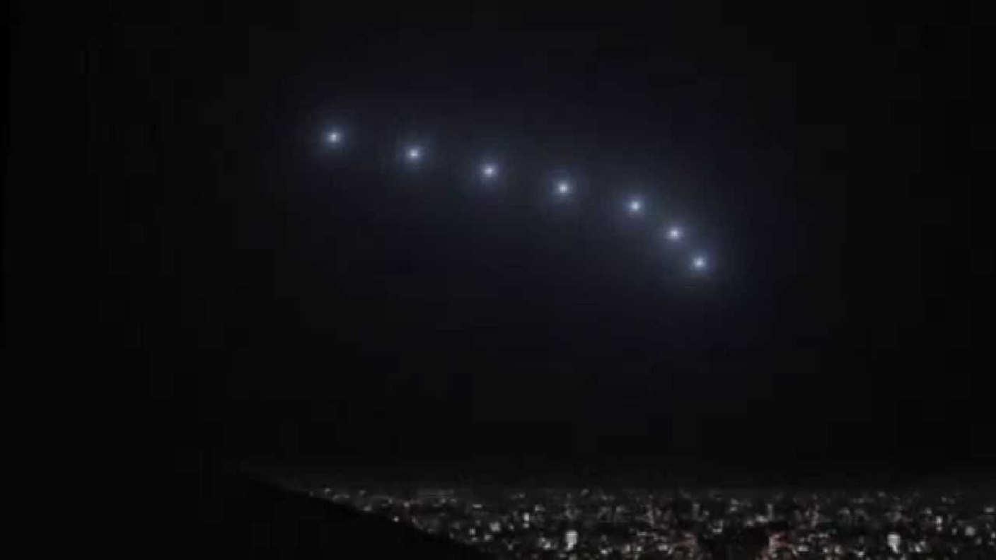 Mysterious lights in the sky over Phoenix in Phoenix Forgotten (2017)