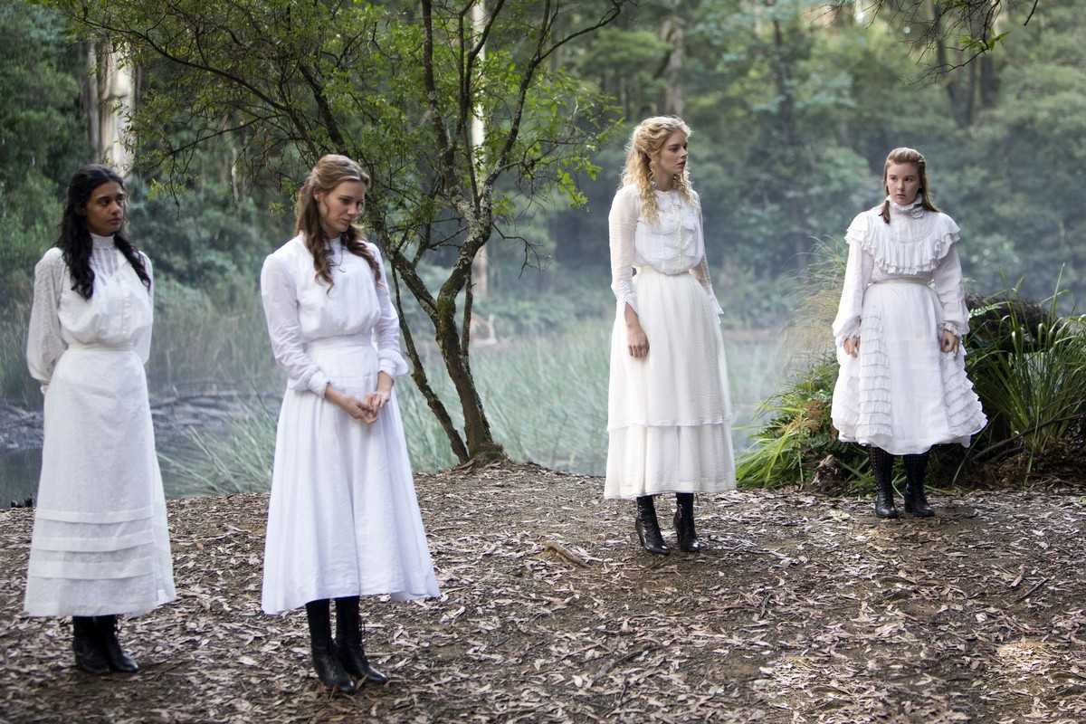 Madeleine Madden, Lily Sullivan, Samara Weaving, Ruby Rees in Picnic at Hanging Rock (2018)