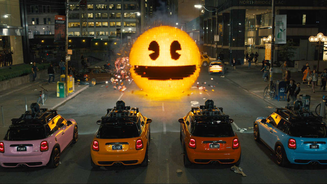 Minis vs giant-size Pac Man in Pixels (2015)