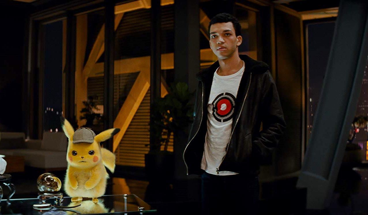 Tim Goodman (Justice Smith) with Pikachu in Pokemon Detective Pikachu (2019)