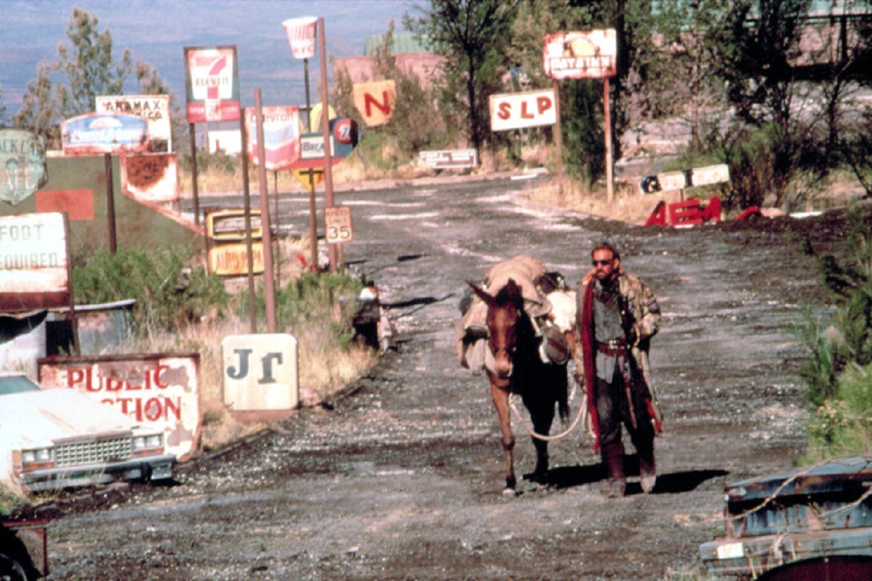 Kevin Costner wanders the post-holocaust landscape in The Postman (1997)