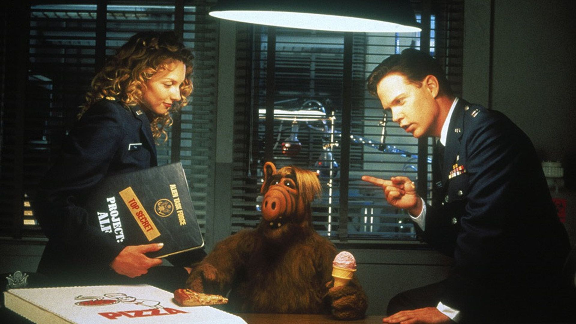 Jensen Daggett and William O’Leary interrogate ALF in Project ALF (1996)