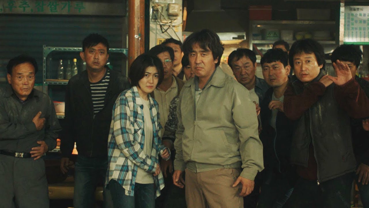 (front) Father Ryu Seung-ryong and daughter Shim Eun-kyung face ruthless developers in Psychokinesis (2018)