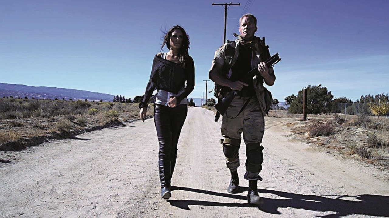 Bo Linton and Lara Hunter in Quarantine LA (2013)