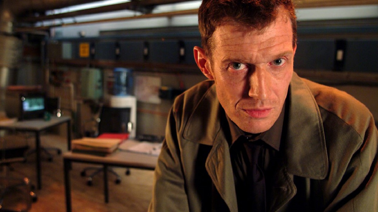 Jason Flemyng as the new Professor Quatermass in The Quatermass Experiment (2005)