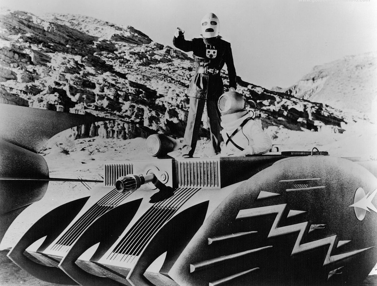 Commando Cody (George Wallace) in action in Radar Men from the Moon (1952)