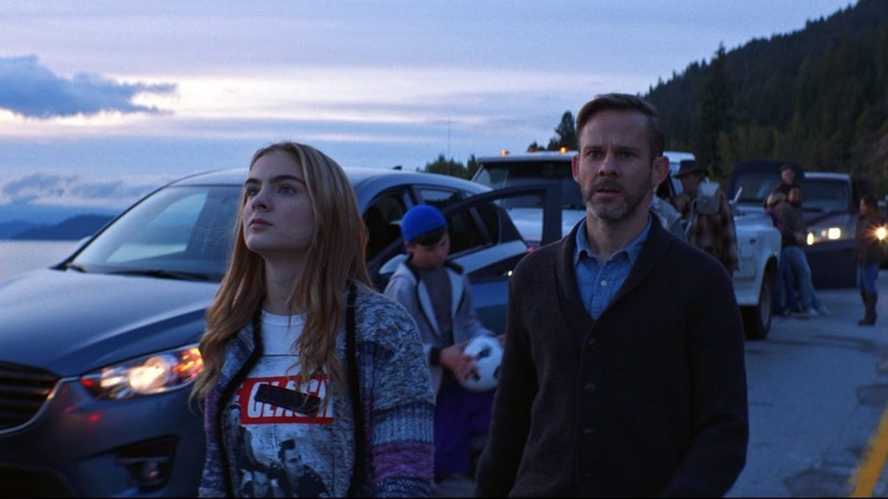 Reese (Brighton Sharbino) and her father Dominic Monaghan in Radioflash (2019)