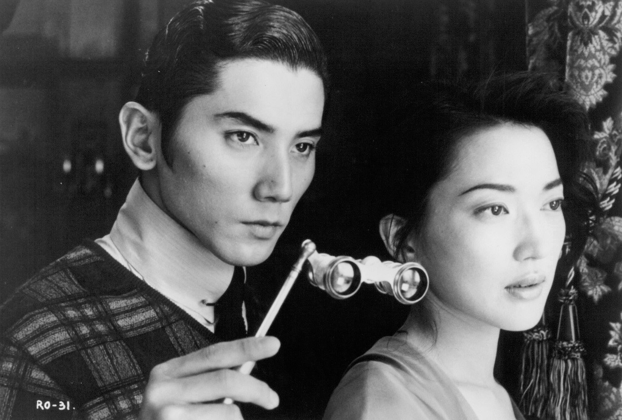 Kogoro Akechi (Masahiro Motoki) and Shizuko (Michiko Hada) in Rampo (1994)