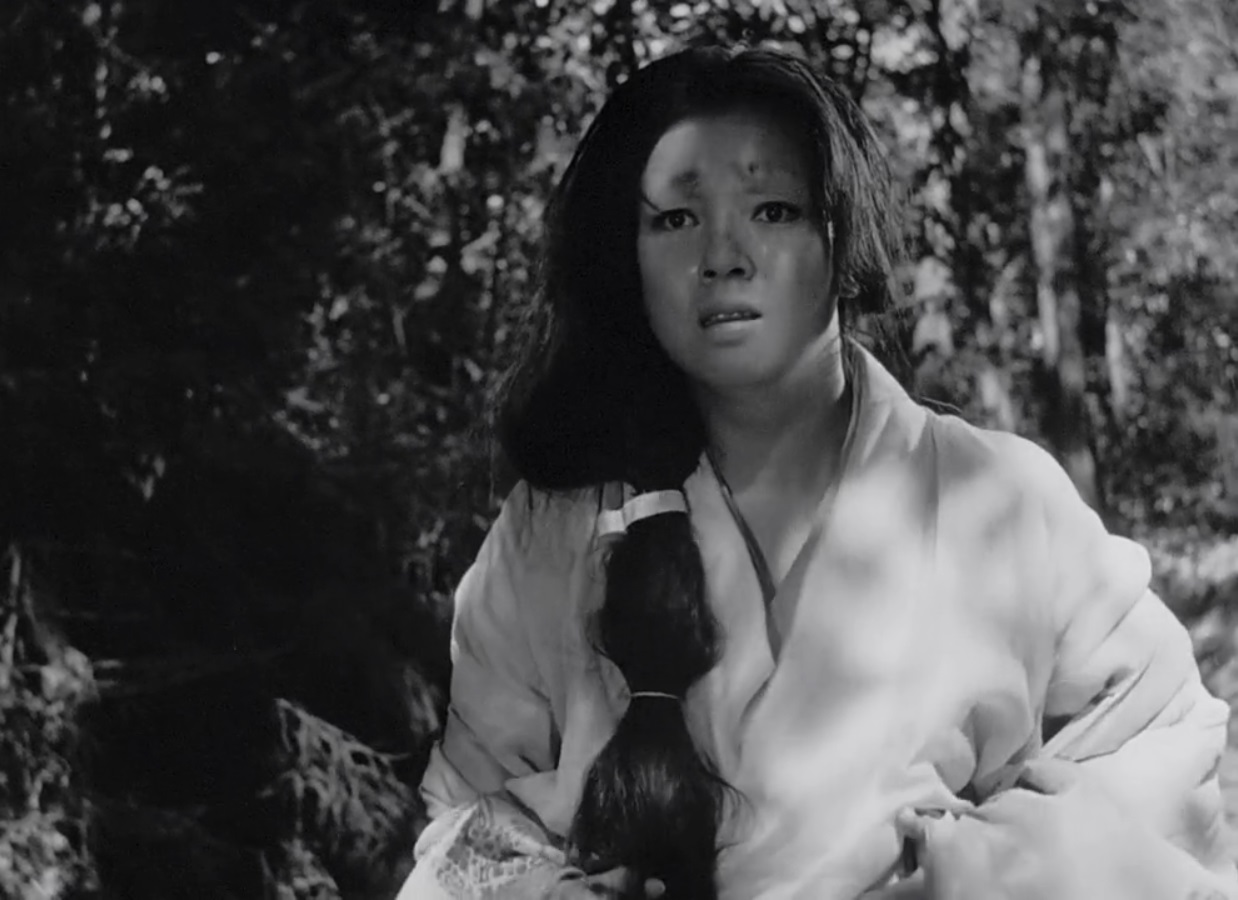 Machiko Kyo as the wife Takehiro in Rashomon (1950)