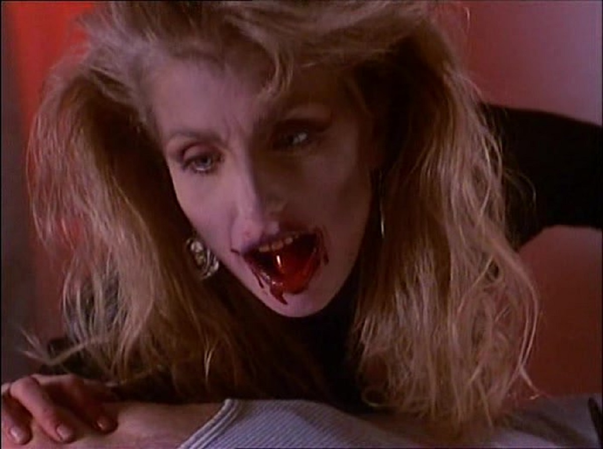 A Vampire Heather Thomas in Red Blooded American Girl (1990)