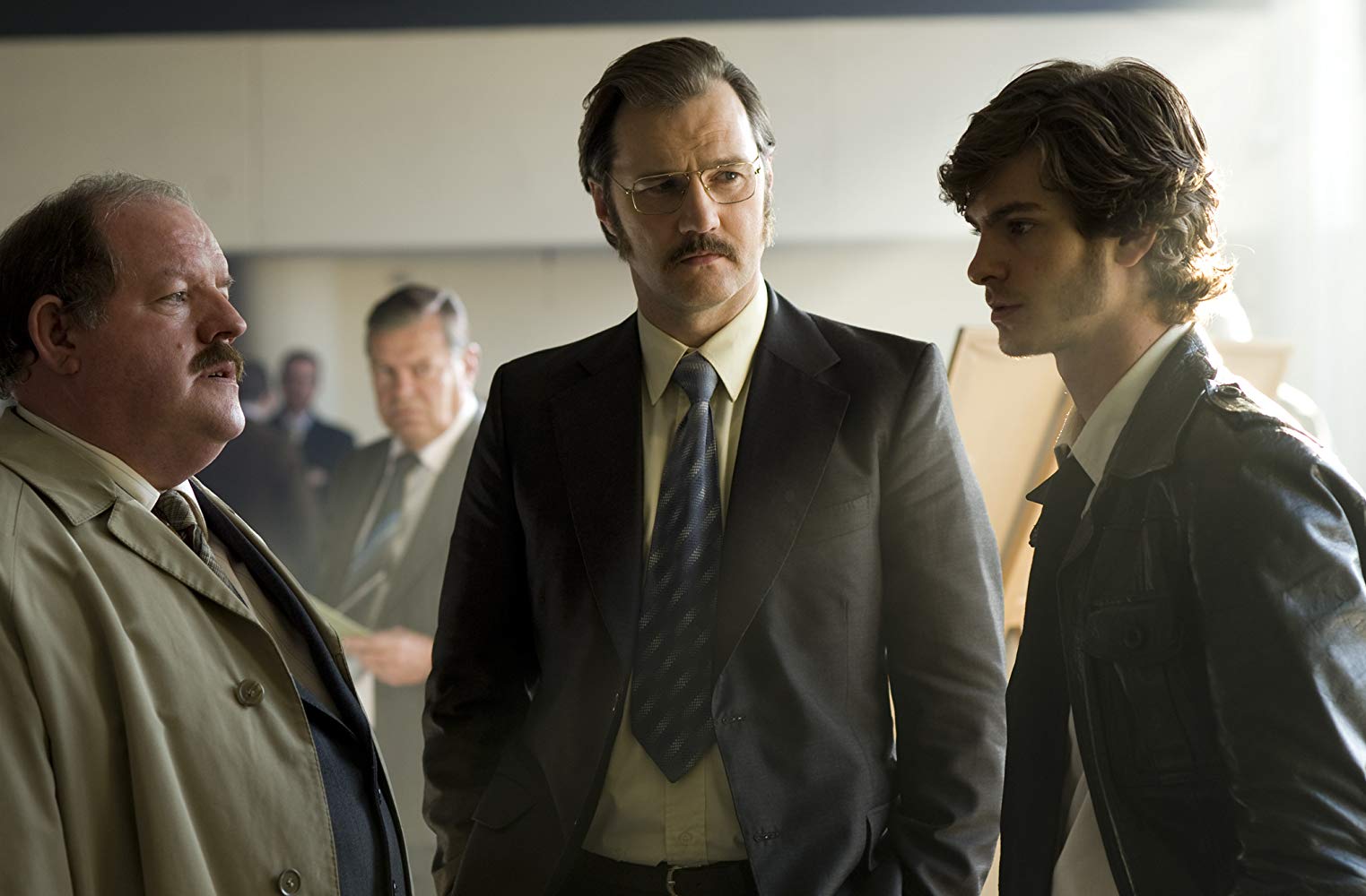 (l to r) Editor Bill Hadley (John Henshaw), police detective Maurice Jobson (David Morrissey) and crime reporter Eddie Dunford (Andrew Garfield) in Red Riding: In the Year of Our Lord 1974 (2009)