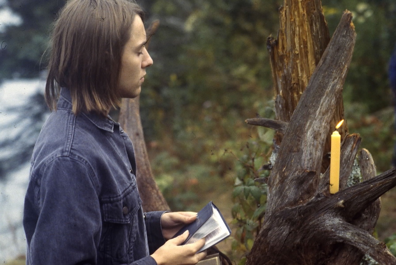 Vincent Kartheiser as teenage Satanist Ricky Cowen in Ricky 6 (2000)