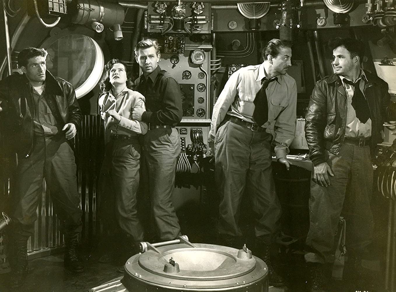 Hugh O'Brian, Osa Massen, Lloyd Bridges, John Emery and Noah Beery Jr in Rocketship X-M (1950)