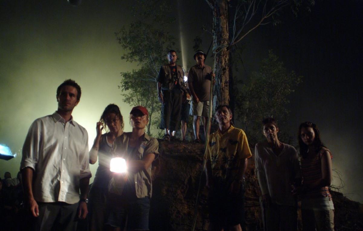 Party of tourists stranded on a mudflat in Rogue (2007)