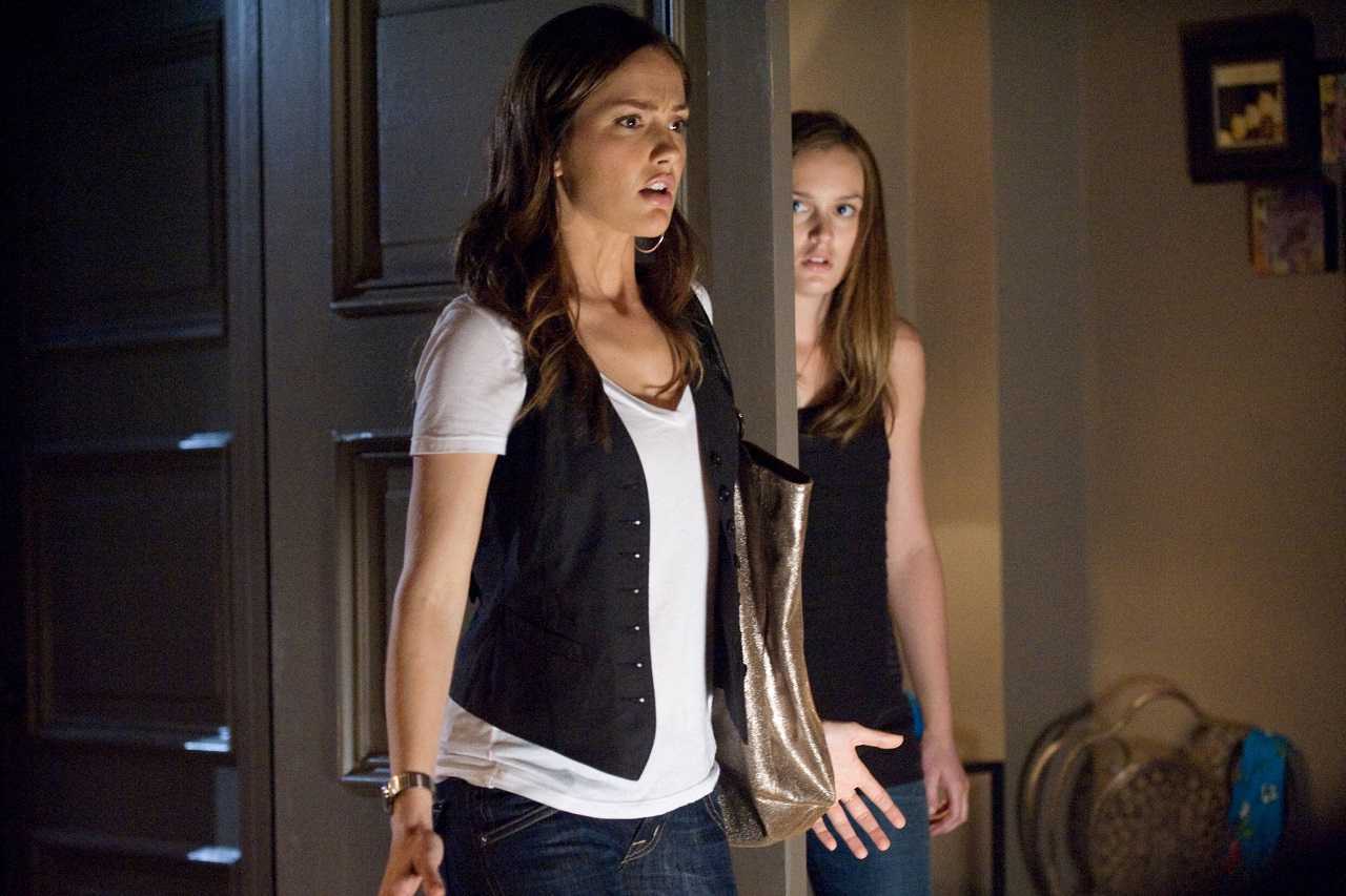 Minka Kelly and roommate Leighton Meester in The Roommate (2011)