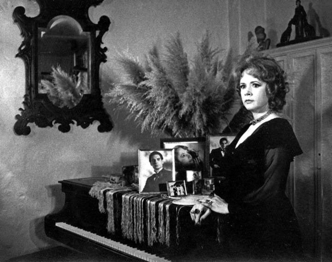 Piper Laurie as Ruby (1977)