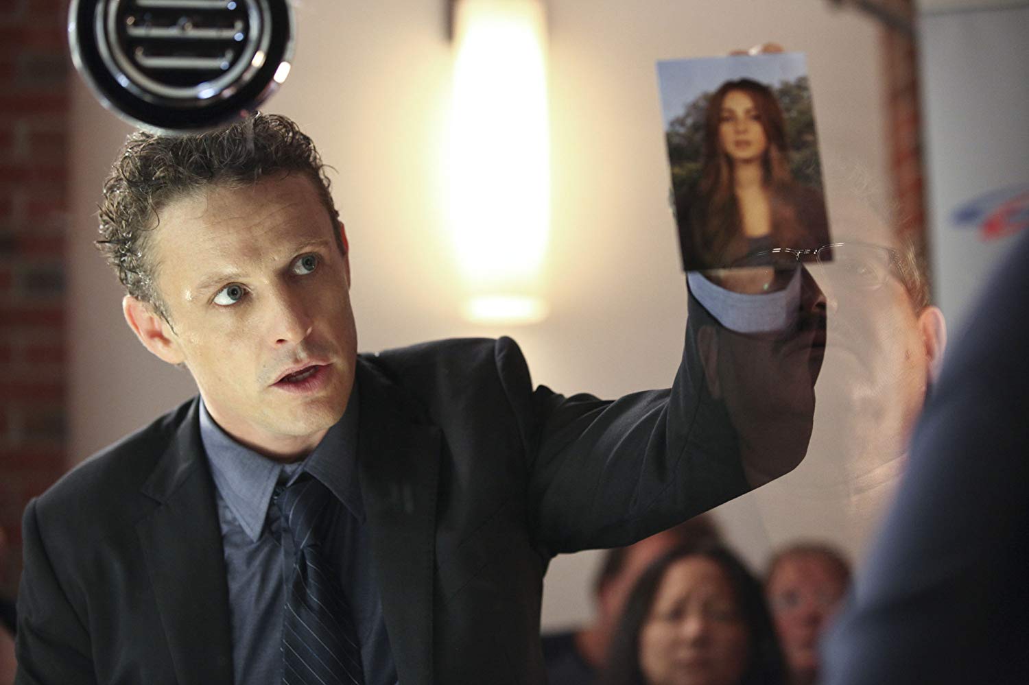 David Lyons as the pursuing psycho cop ex-husband in Safe Haven (2013)