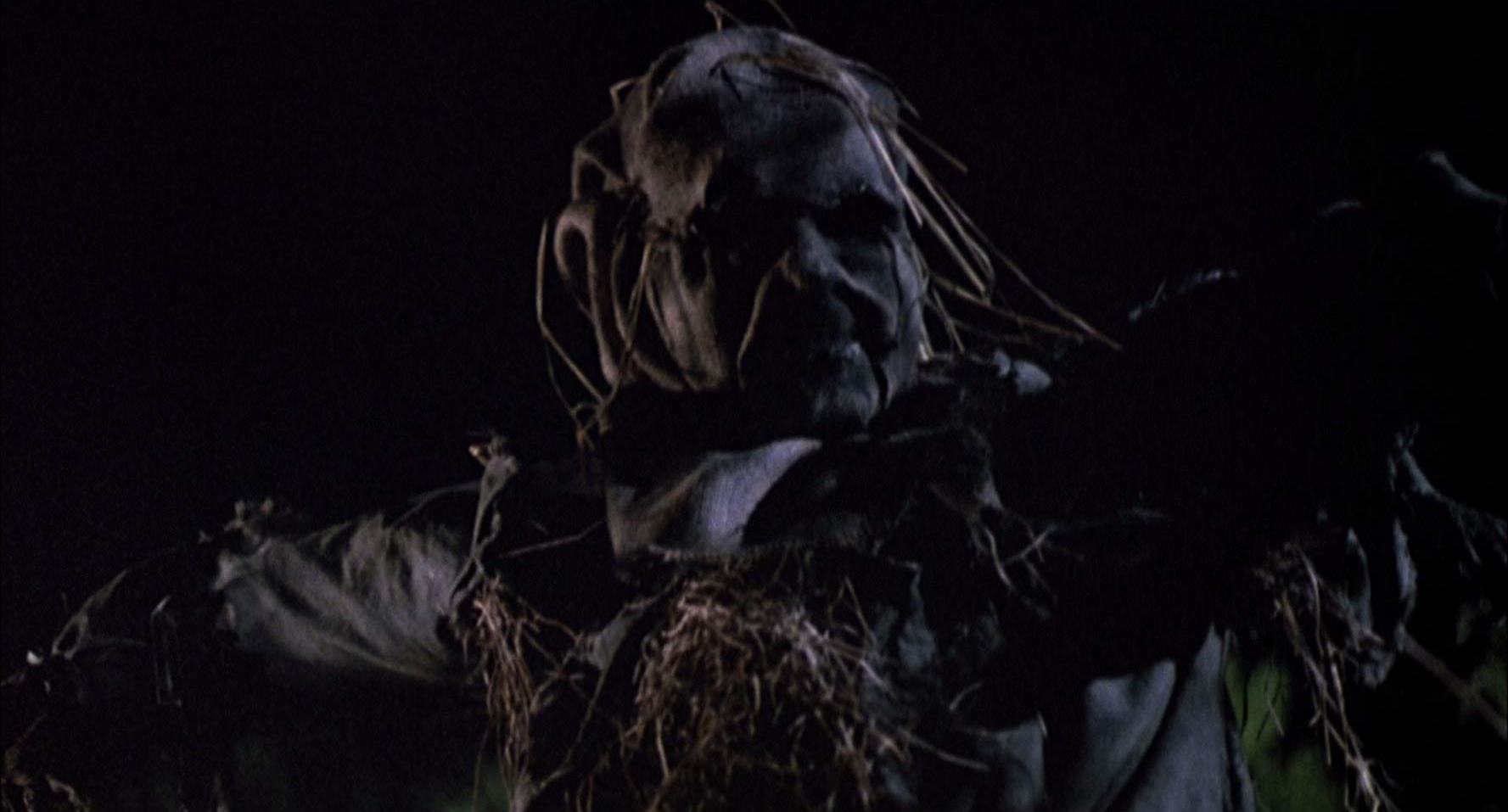 Undead scarecrows in Scarecrows (1988)