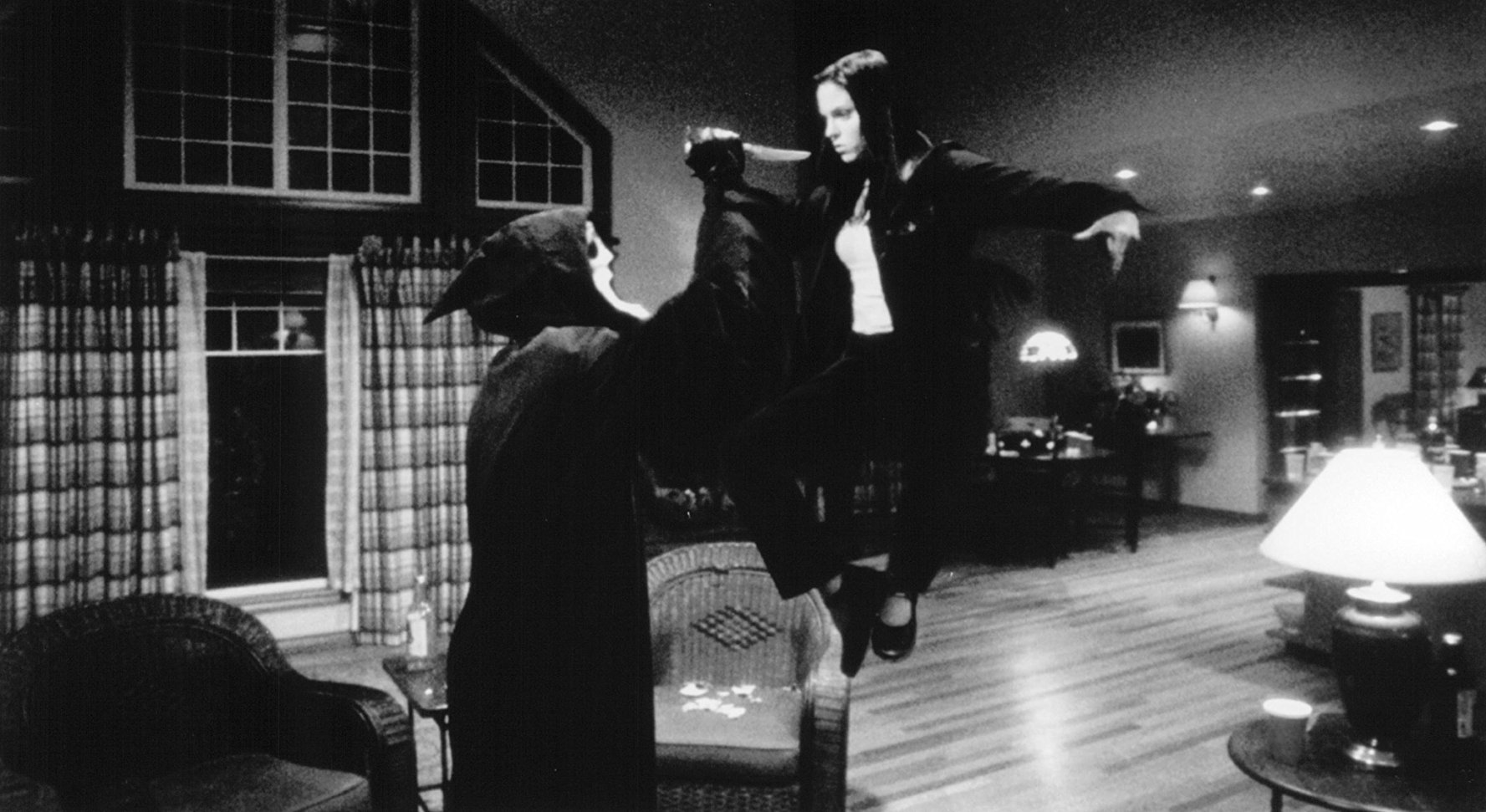 Anna Faris in a parody of The Matrix's Bullet Time moves in Scary Movie (2000)