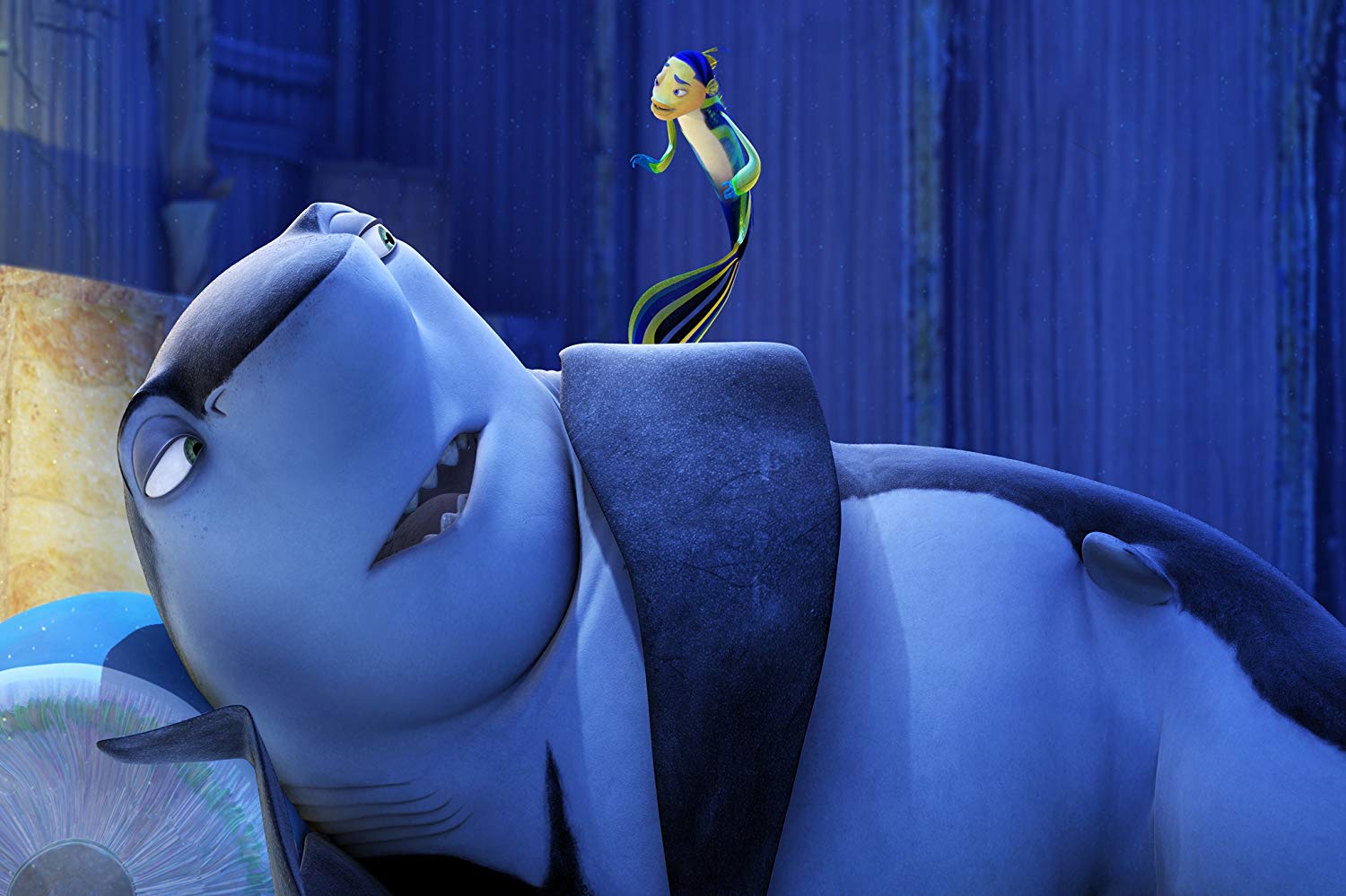 Oscar (voiced by Will Smith) and his best friend the shark Lenny (voiced by Jack Black) in Shark Tale (2004)