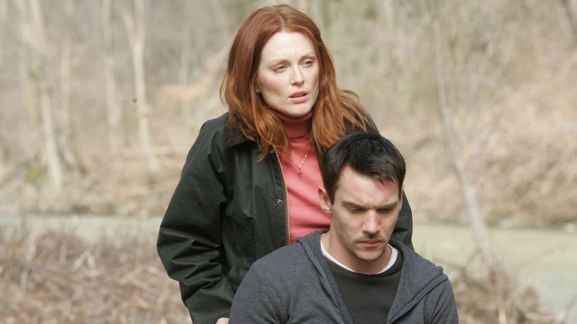 Julianne Moore , Jonathan Rhys Meyers in Shelter (2010)