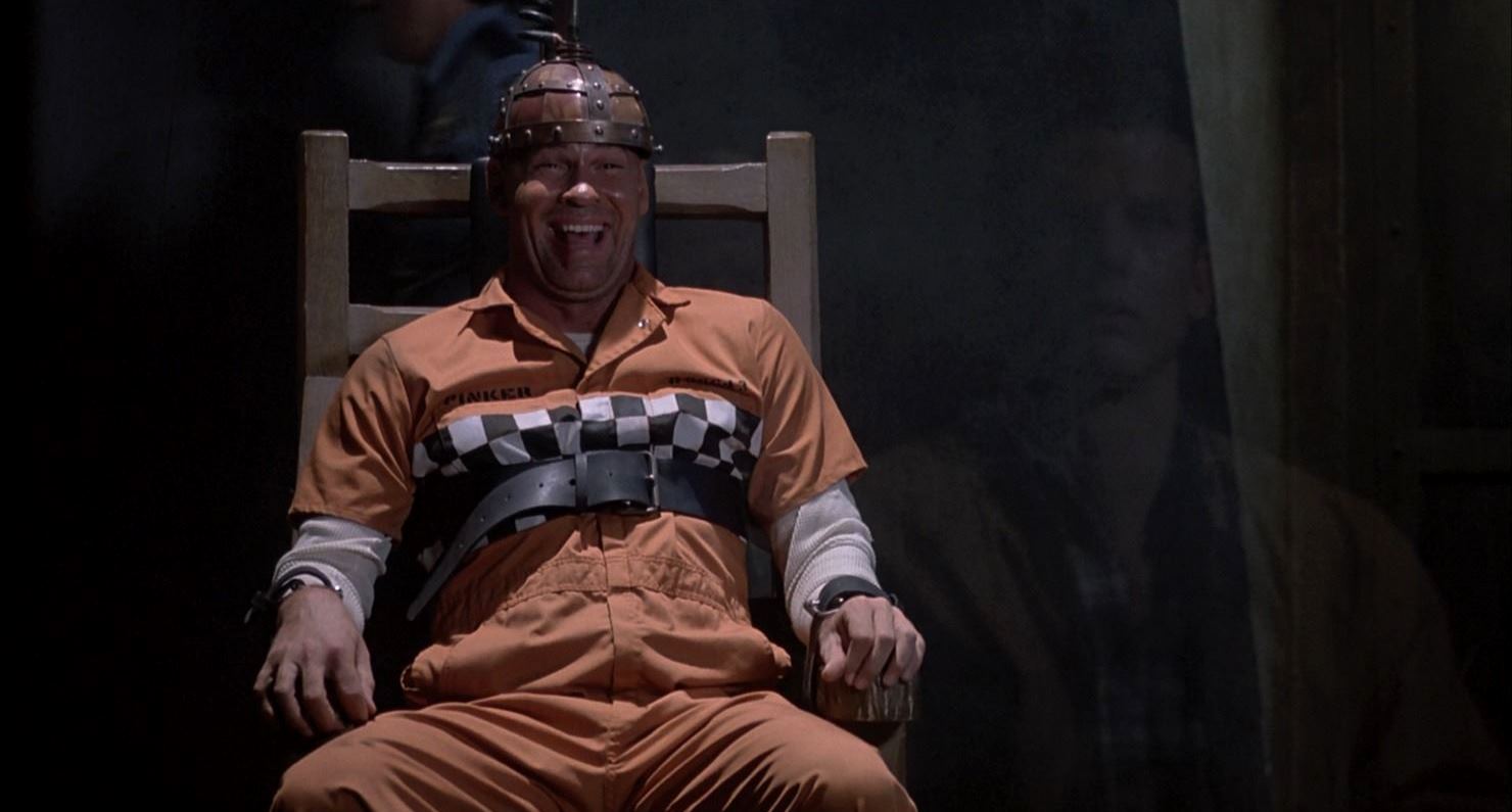 Horace Pinker (Mitch Pileggi) goes to the electric chair in Shocker (1989)