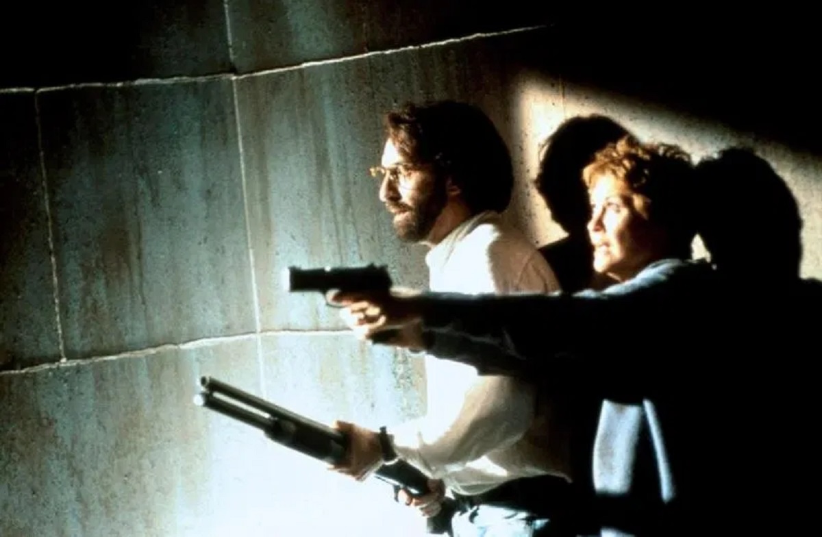 Ron Silver and Dee Wallace Stone in Skeletons (1997)